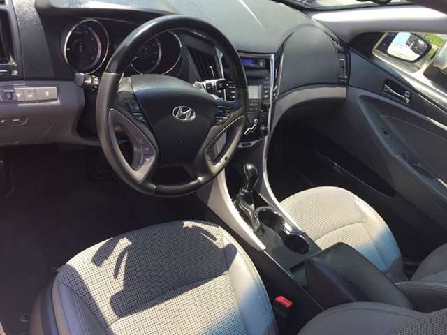 2012 Hyundai Sonata SE 4dr Sedan 6A